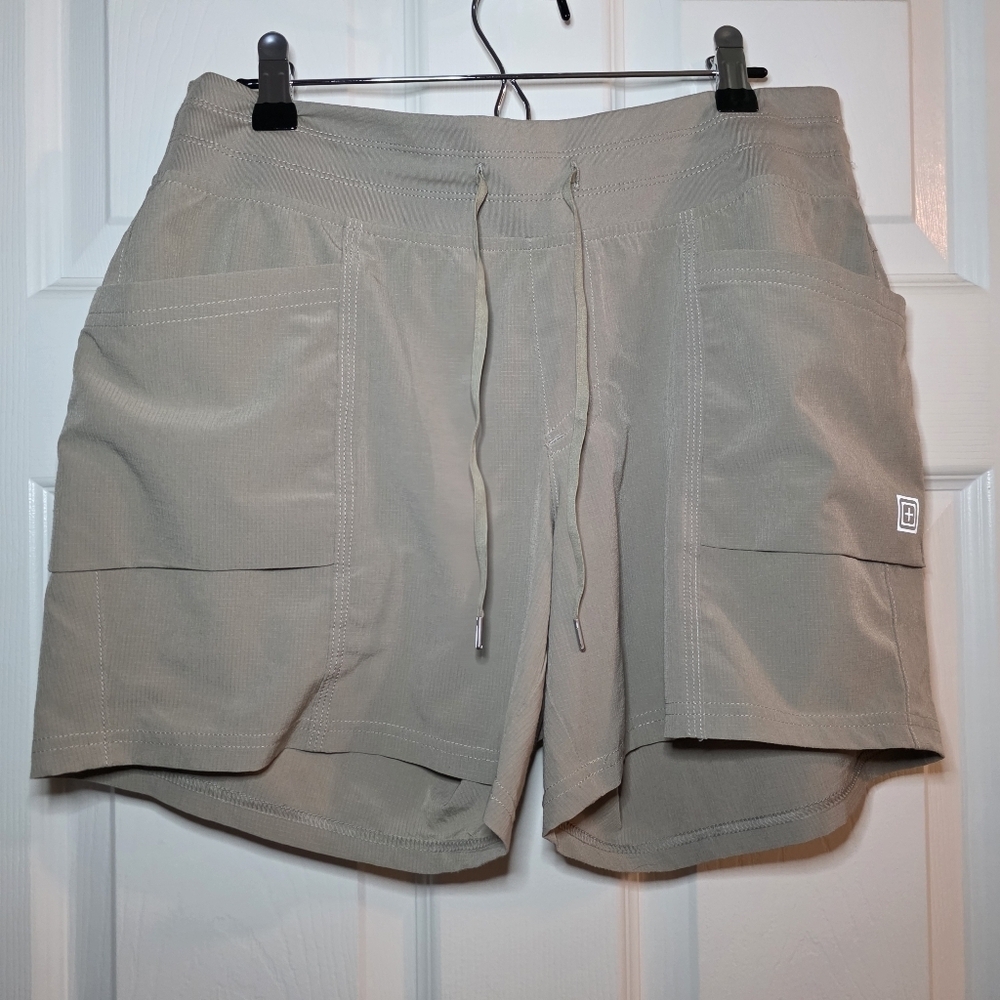 5.11 Tactical Shorts Womens Small Merina Mid Rise Bottoms Athletic Pockets